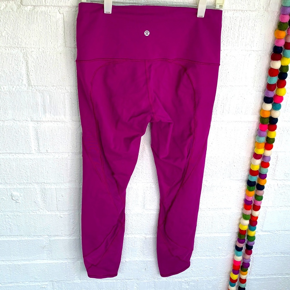 EUC Lululemon Mesh Purple Cropped Leggings Sz 10